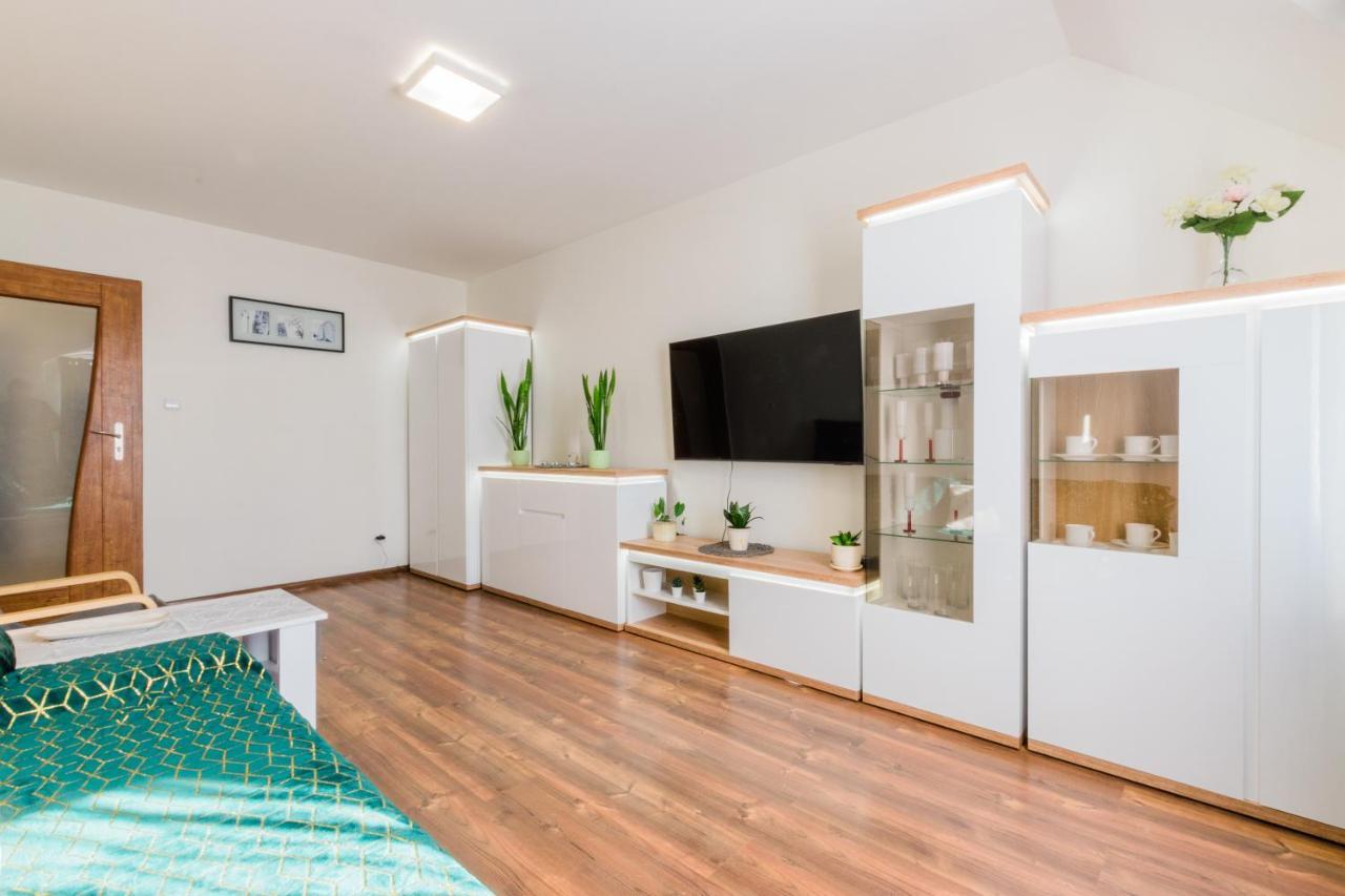Belweder Diamentowy Apartment Opolznevoye Bagian luar foto